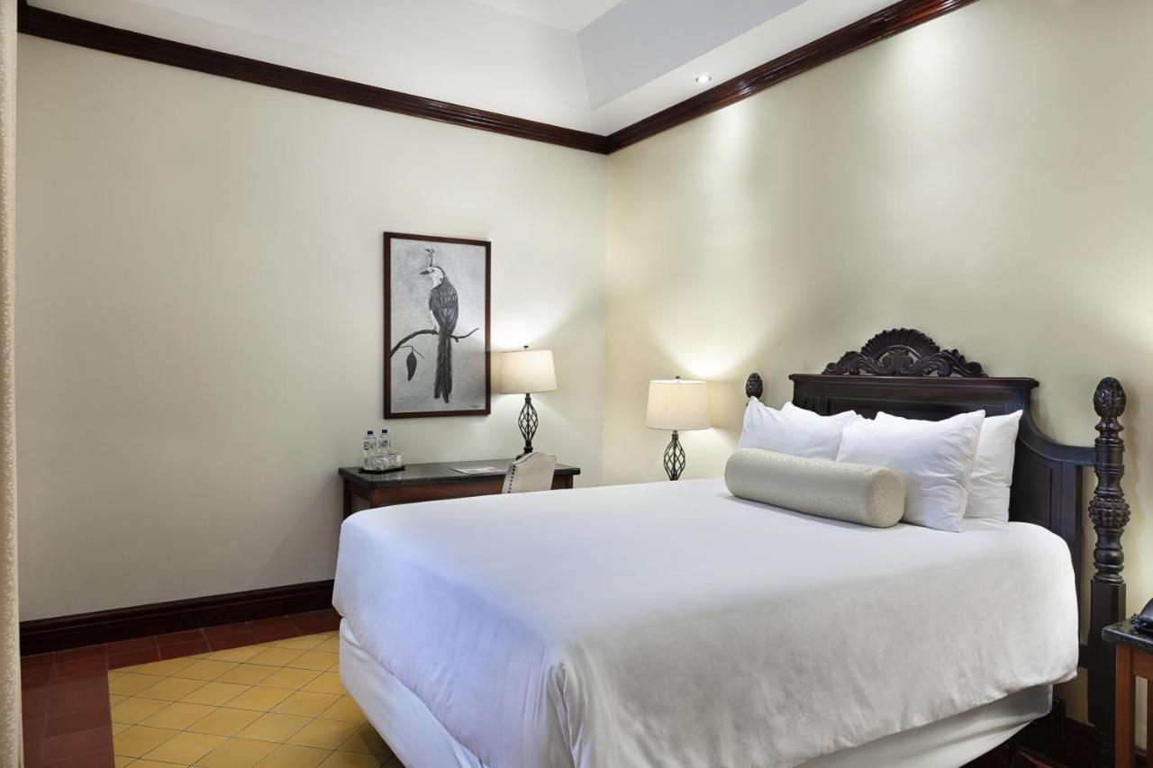 Hotel La Perla León Εξωτερικό φωτογραφία