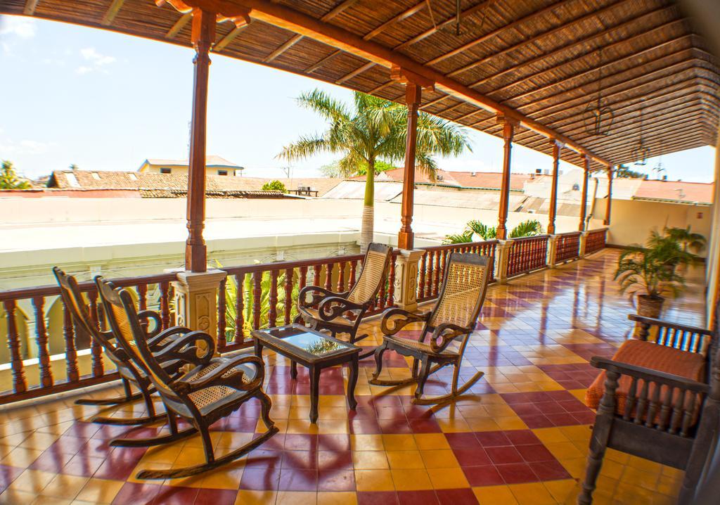 Hotel La Perla León Εξωτερικό φωτογραφία