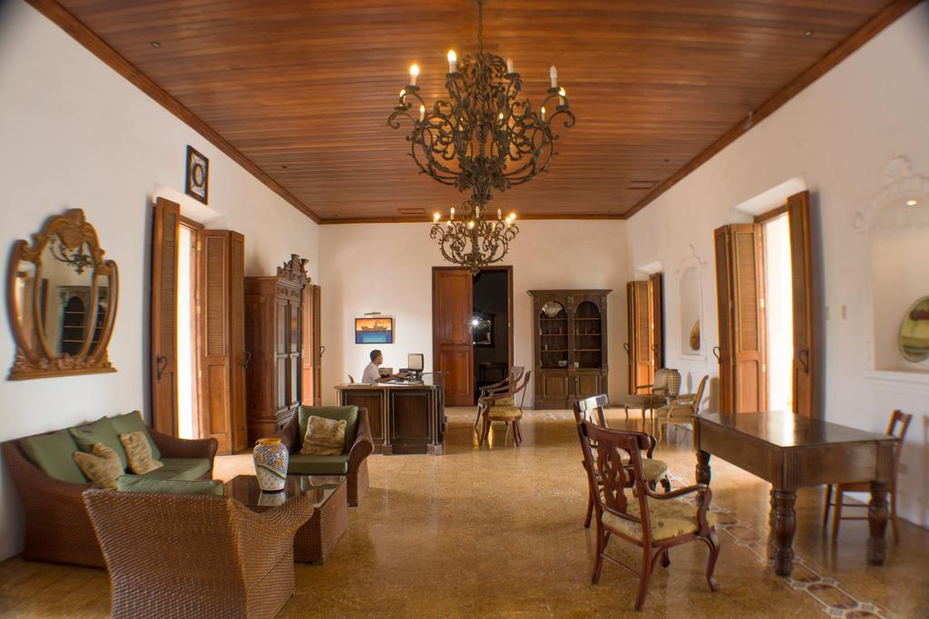 Hotel La Perla León Εξωτερικό φωτογραφία
