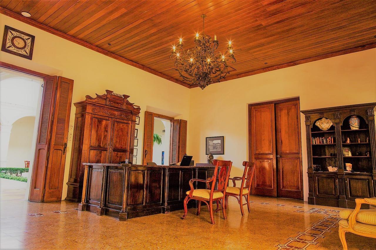 Hotel La Perla León Εξωτερικό φωτογραφία