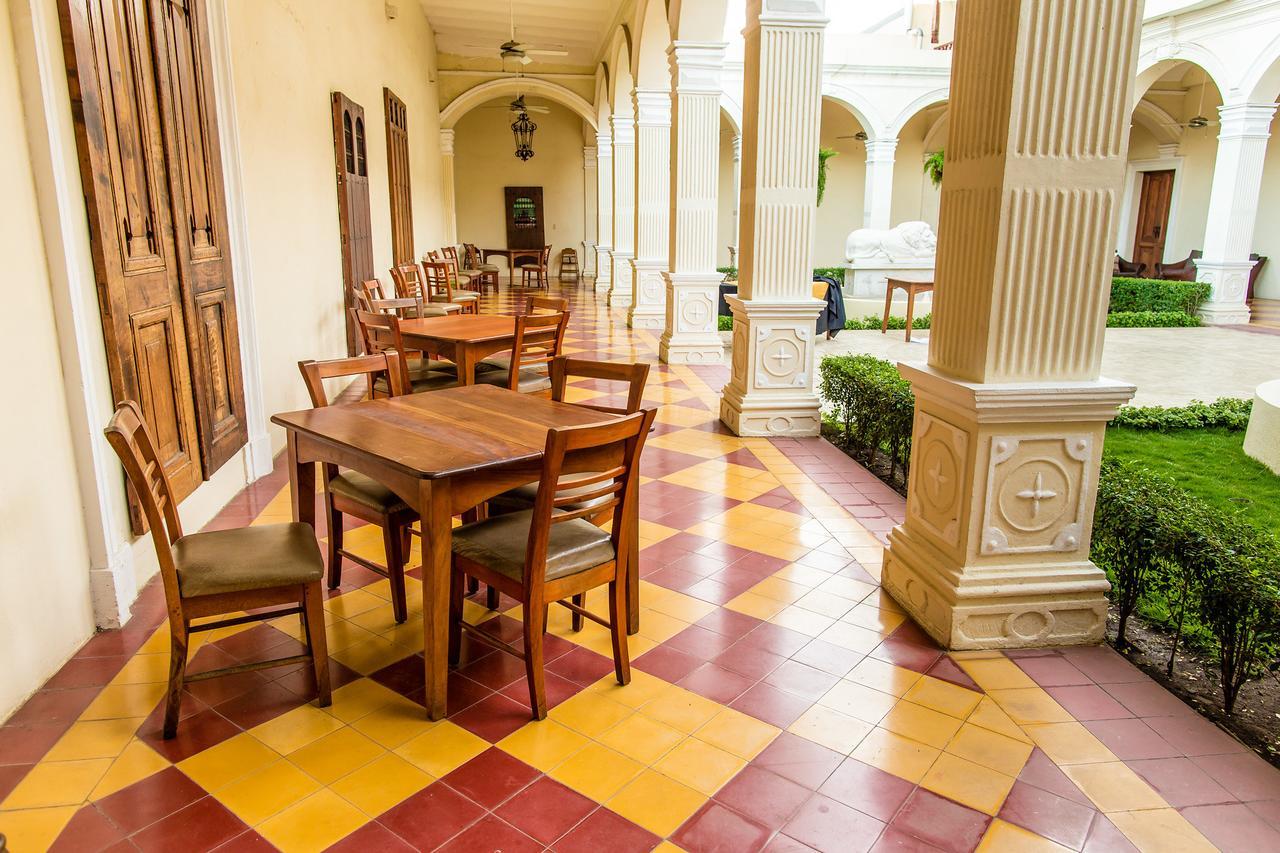 Hotel La Perla León Εξωτερικό φωτογραφία