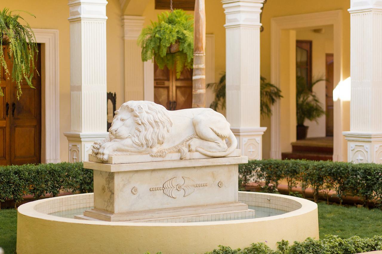 Hotel La Perla León Εξωτερικό φωτογραφία
