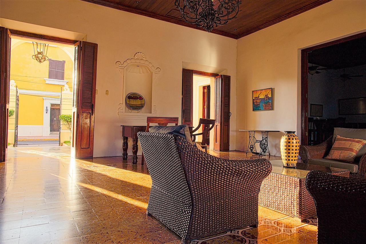 Hotel La Perla León Εξωτερικό φωτογραφία