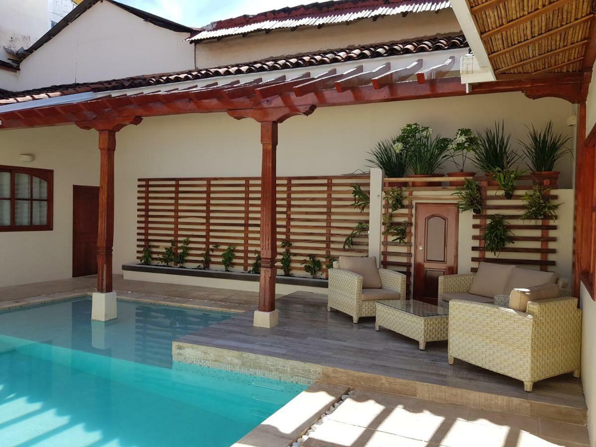 Hotel La Perla León Εξωτερικό φωτογραφία